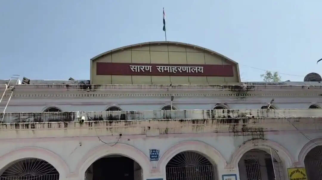 बिहार दिवस पर सारण में प्रभात फेरी से लेकर सांस्कृतिक कार्यक्रमों की तैयारी