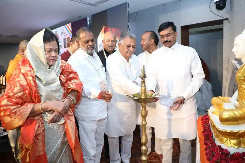 मनुष्य को नर से नारायण बनने का मार्ग प्रशस्त करती है ज्ञानमेव शक्ति की चेतना : मंत्री परमार