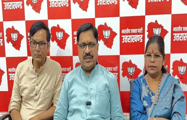 एसआईआर पर कांग्रेस की ड्रामेबाजी, घुसपैठियों को बचाने की कोशिश : भाजपा