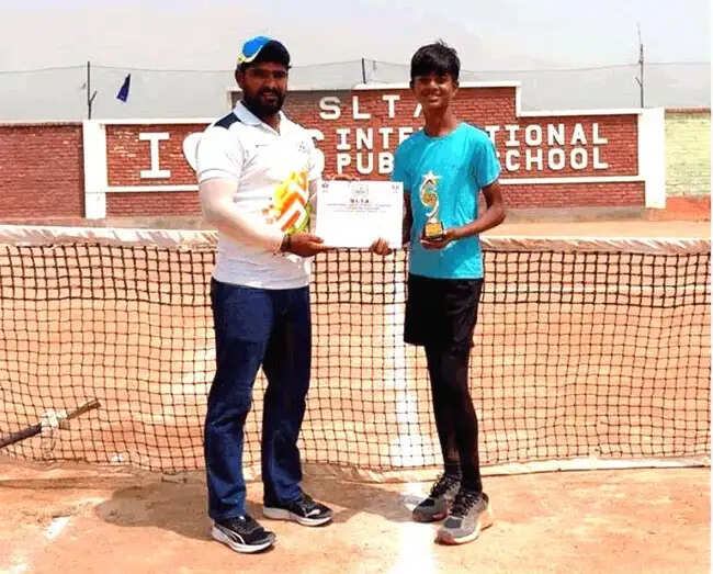 प्रयागराज का हरिस सोनीपत में बना टेनिस चैंपियन