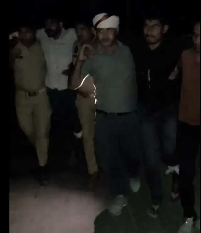 मुठभेड़ में 25-25 हजार के दो इनामी गिरफ्तार, गोली लगी