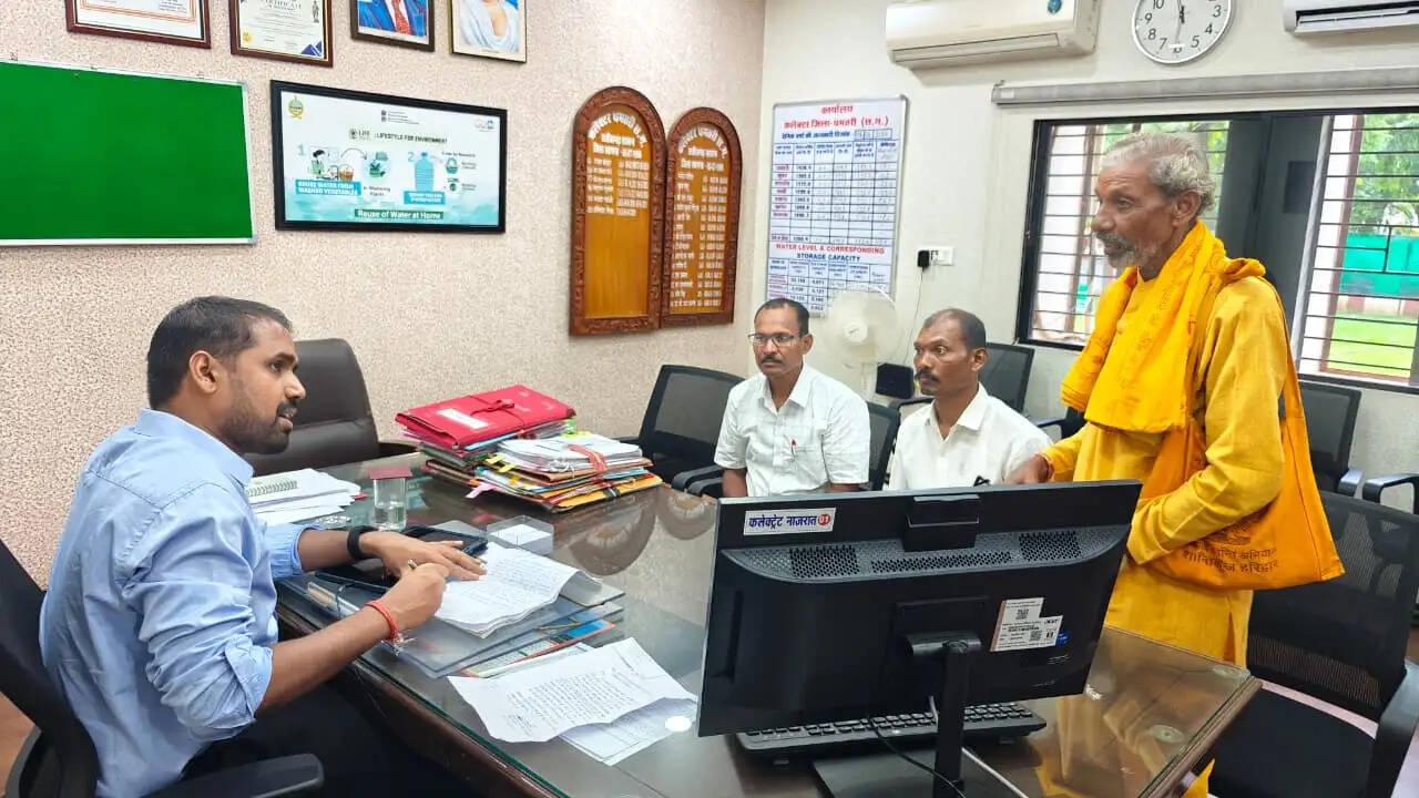 जनदर्शन में 40 आवेदन पहुंचे, कलेक्टर ने दिए त्वरित निराकरण के निर्देश