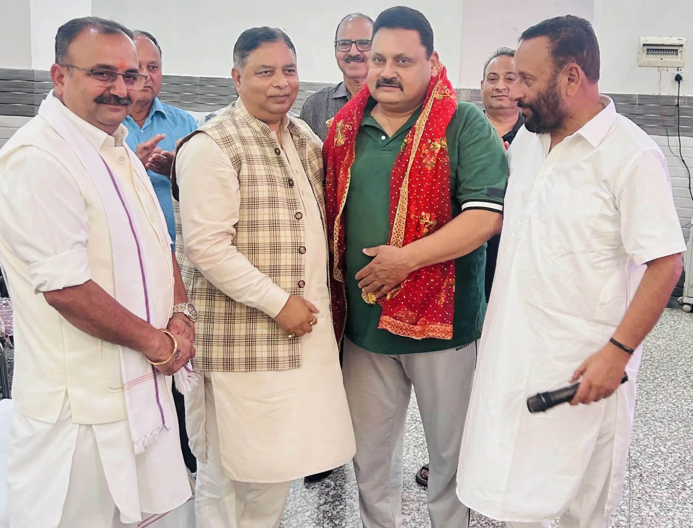कारगिल विजय दिवस पर भाजपा ने शहीदों को दी श्रद्धांजलि, कारगिल योद्धा सूबेदार मेजर कमल सिंह का किया सम्मान