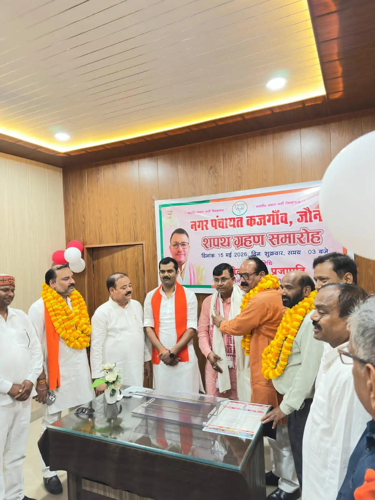 जौनपुर : मनोनीत तीन सभासदों ने ली शपथ