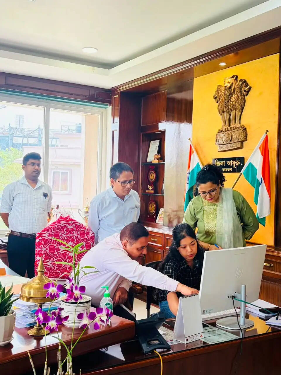 कामरूप के डीसी ने किया जनगणना-2027 का स्व-गणना पंजीकरण, लोगों से भागीदारी की अपील