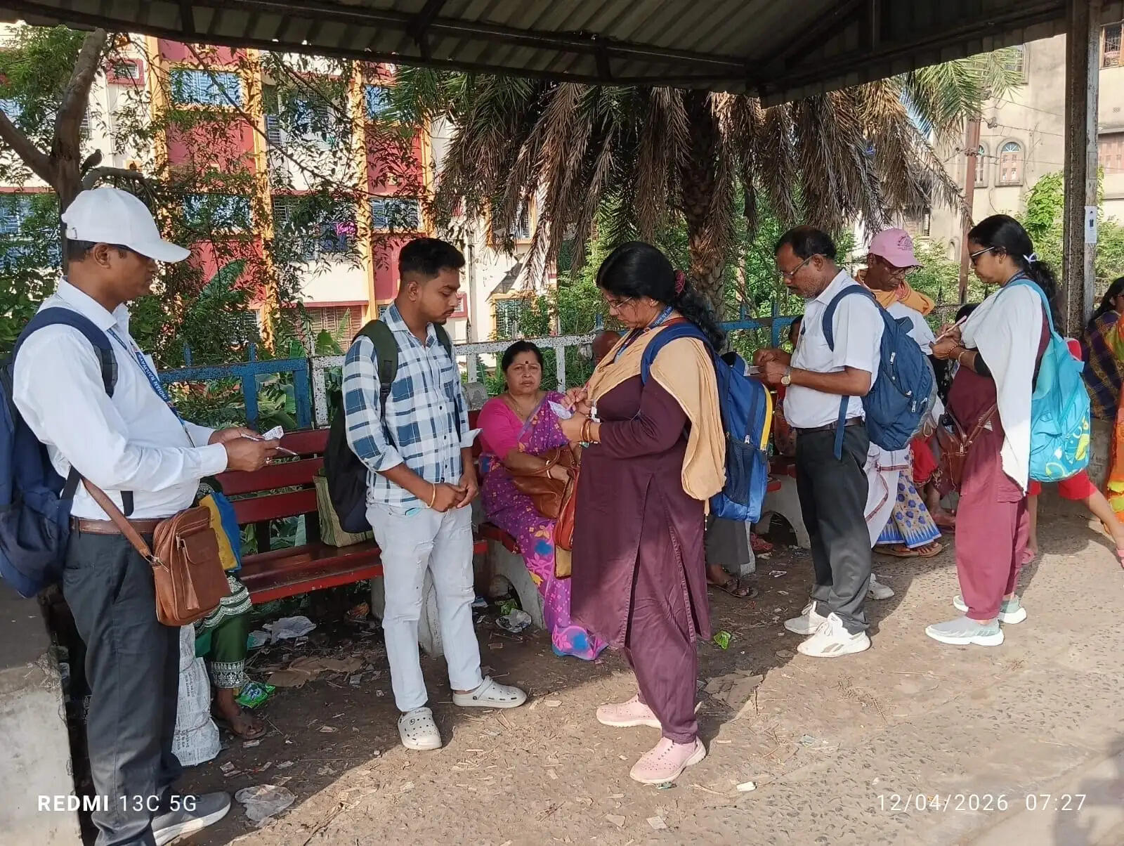 खड़गपुर मंडल में रेलवे सुरक्षा बल के साथ विशेष टिकट जांच अभियान