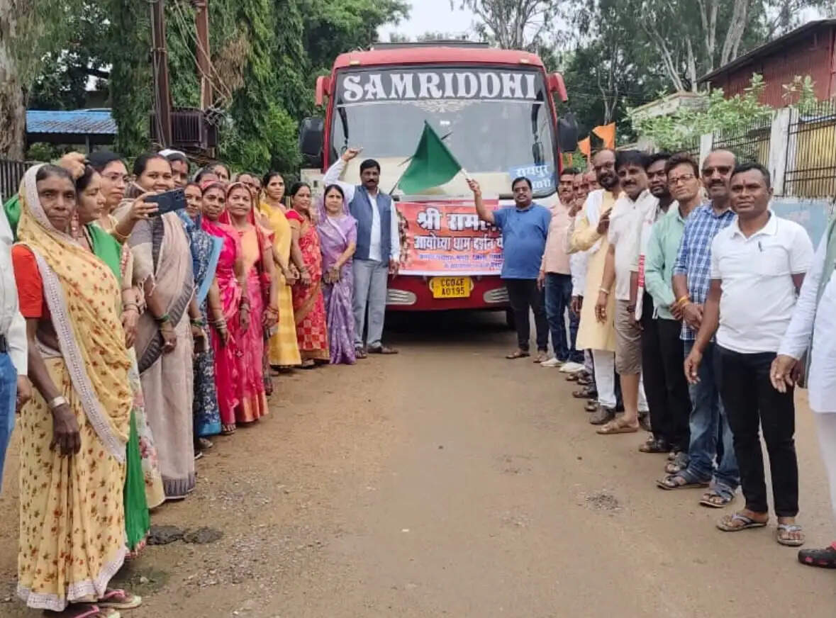 श्रीरामलला दर्शन योजना से धमतरी के 2,176 श्रद्धालुओं ने किए प्रभु के दर्शन