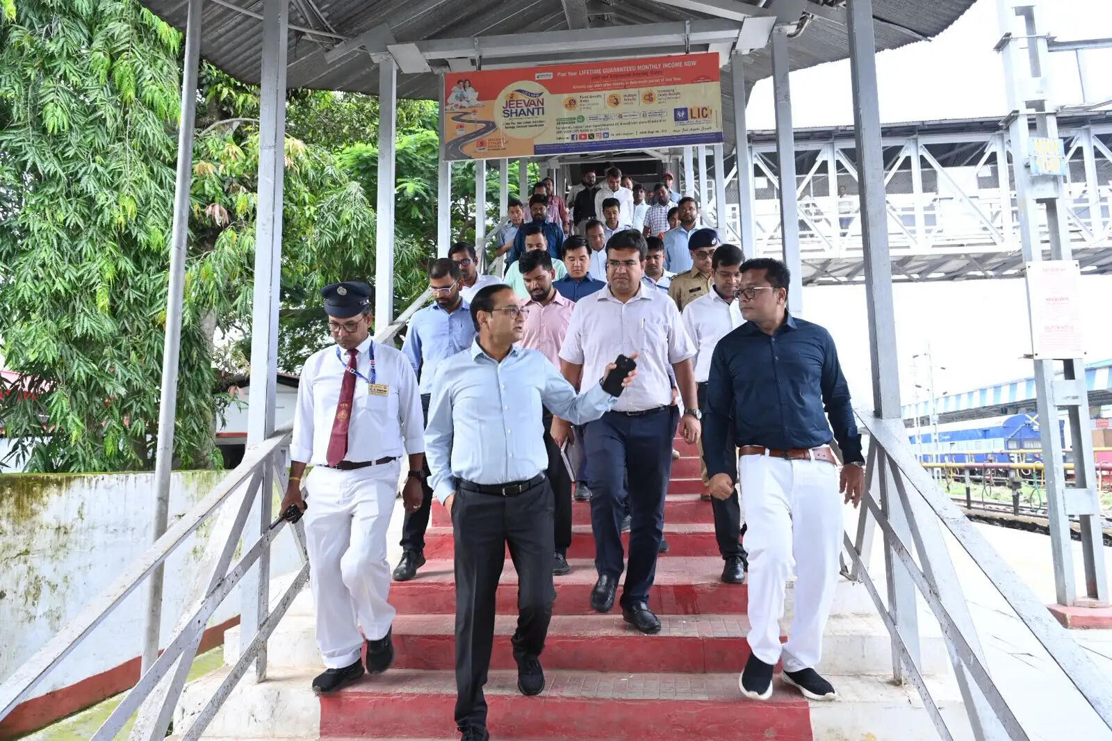पूसीरे महाप्रबंधक ने मरियानी जंक्शन और जोरहाट टाउन स्टेशनों का किया निरीक्षण