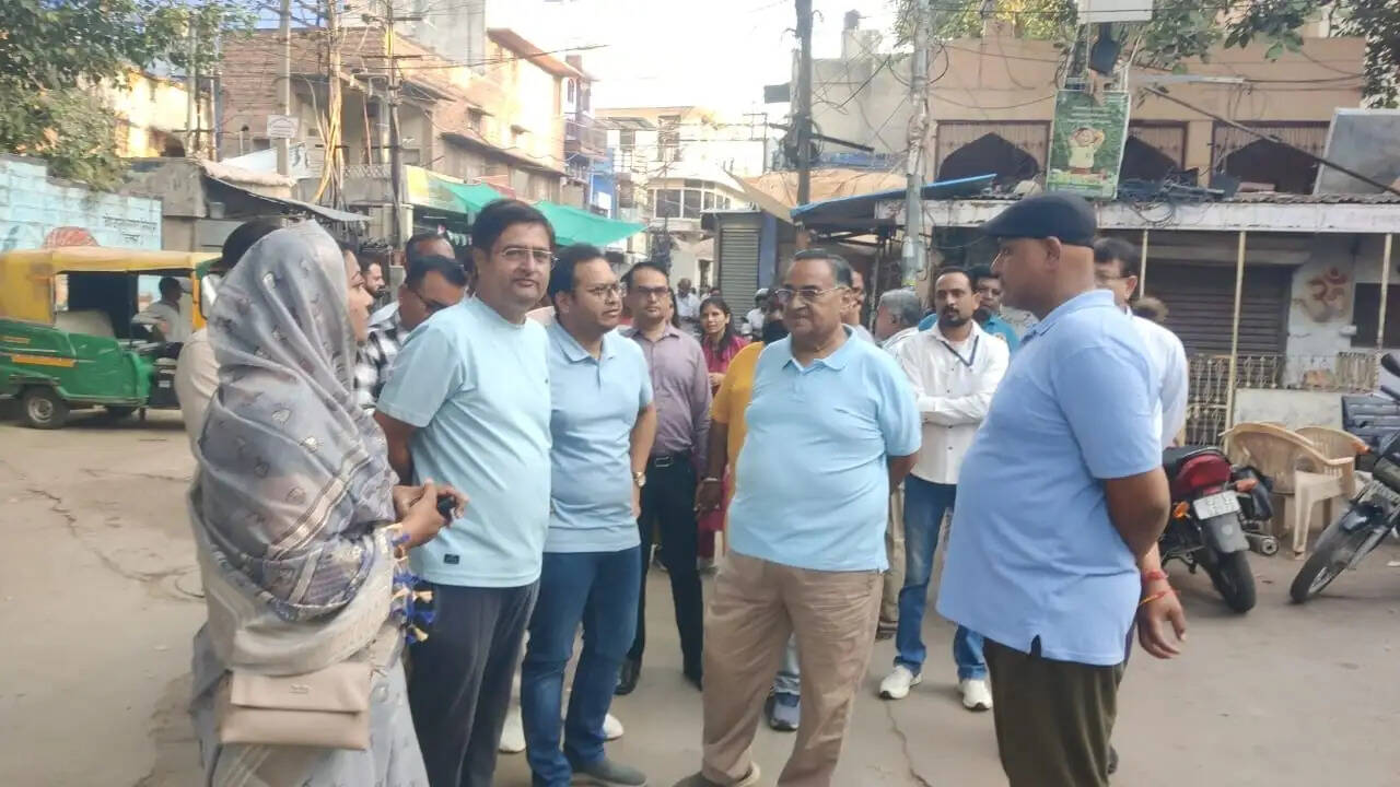 महापौर मेहता ने दशहरे से पहले राम सवारी मार्ग किया निरीक्षण