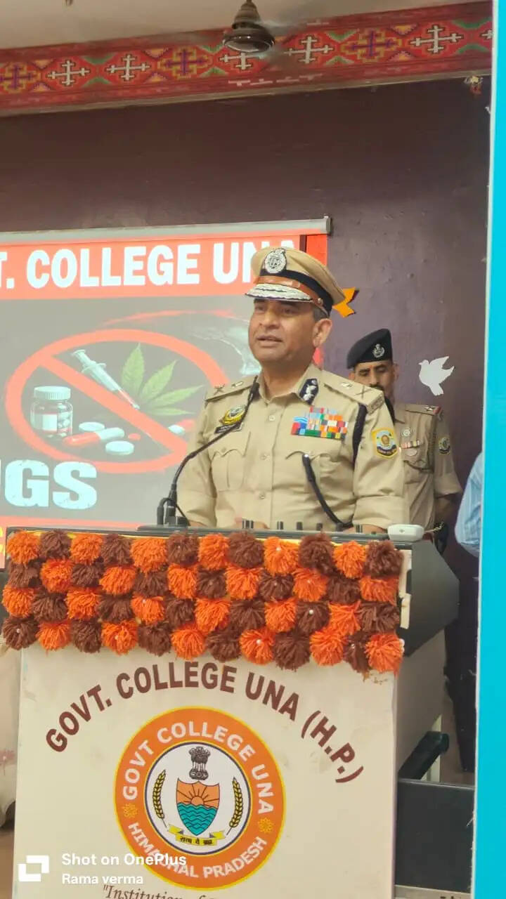 चिट्टे को लेकर डीजीपी का छात्रों से संवाद, बोले एकजुट होकर करेंगे इस बुराई का अंत