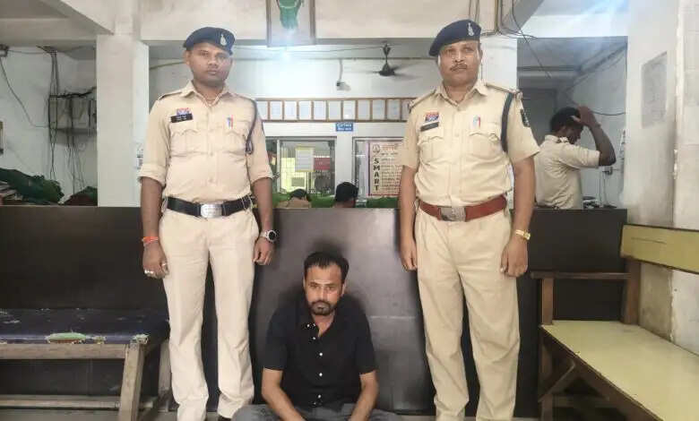 रायगढ़ : फरार ऑनलाइन सट्टा का मुख्य आरोपित ने किया आत्मसमर्पण