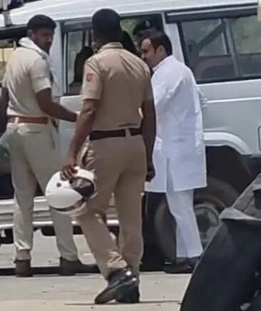 हांसी : भाखड़ा पाइपलाइन पर अवैध 'टी' लगाने में संलिप्त पूर्व सरपंच गिरफ्तार