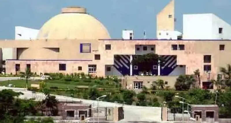 मप्र में कलेक्टर्स की अनदेखी के चलते 20 जिलों में 77 करोड़ की 33 सरकारी संपत्तियों पर वक्फ बोर्ड का कब्जा