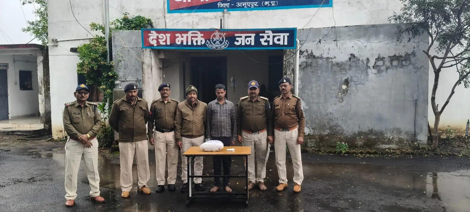 अनूपपुर: दो थाना क्षेत्रों में 2.62 किलो ग्राम गांजा के साथ 4 गिरफ्तार