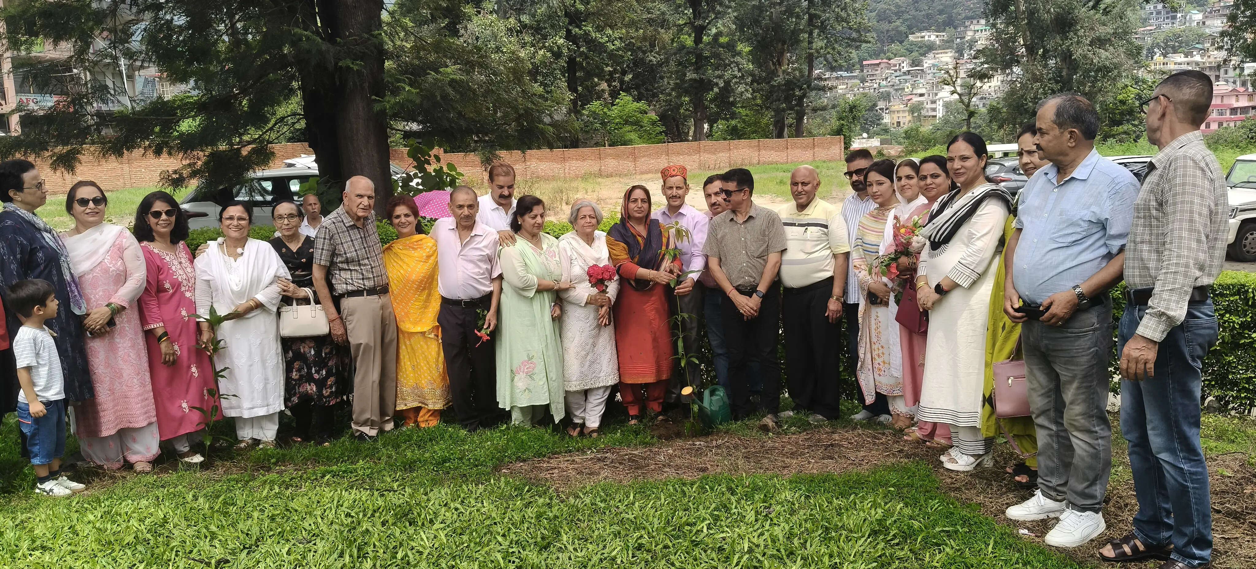 भारतीय सांस्कृतिक निधि मंडी चैप्टर का विशेष वृक्षारोपण कार्यक्रम