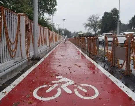 भाजपा सरकार ने सपा की विकास परियोजनाओं को बर्बाद किया : अखिलेश यादव