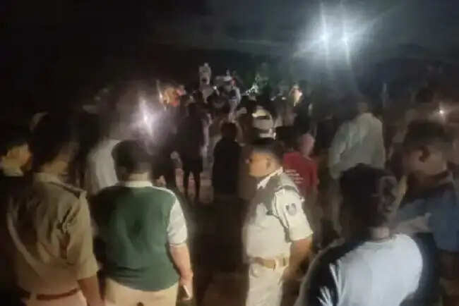 मप्र के झाबुआ जिले में बिना मुंडेर के कुएं में डूबने से तीन बच्चों की मौत