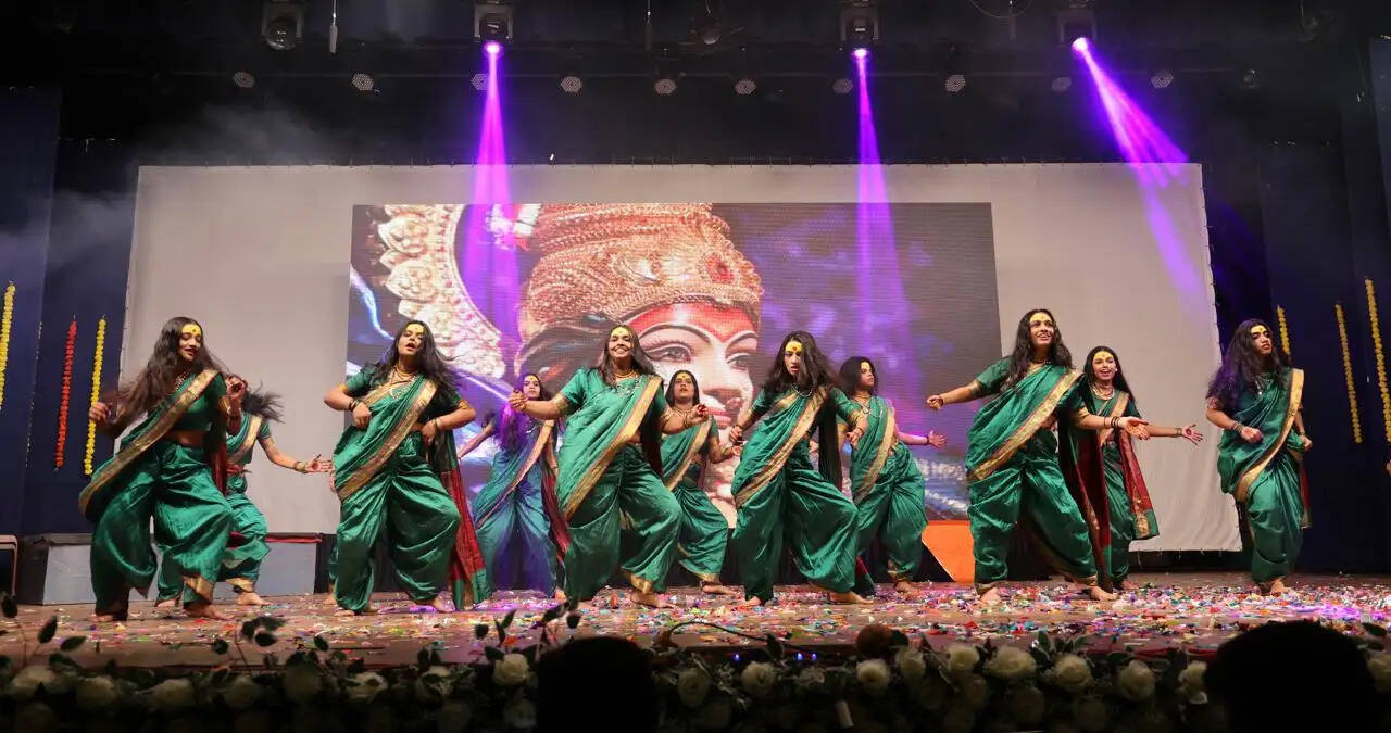 ठाणे मेयर शर्मिला ने महिला दिवस पर महिलाओं का उत्साहवर्धन किया