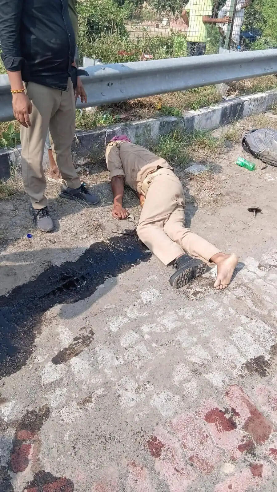 कन्नौज: पूर्व सांसद सुब्रत पाठक की एस्कॉर्ट गाड़ी दुर्घटनाग्रस्त, एक सिपाही की मौत