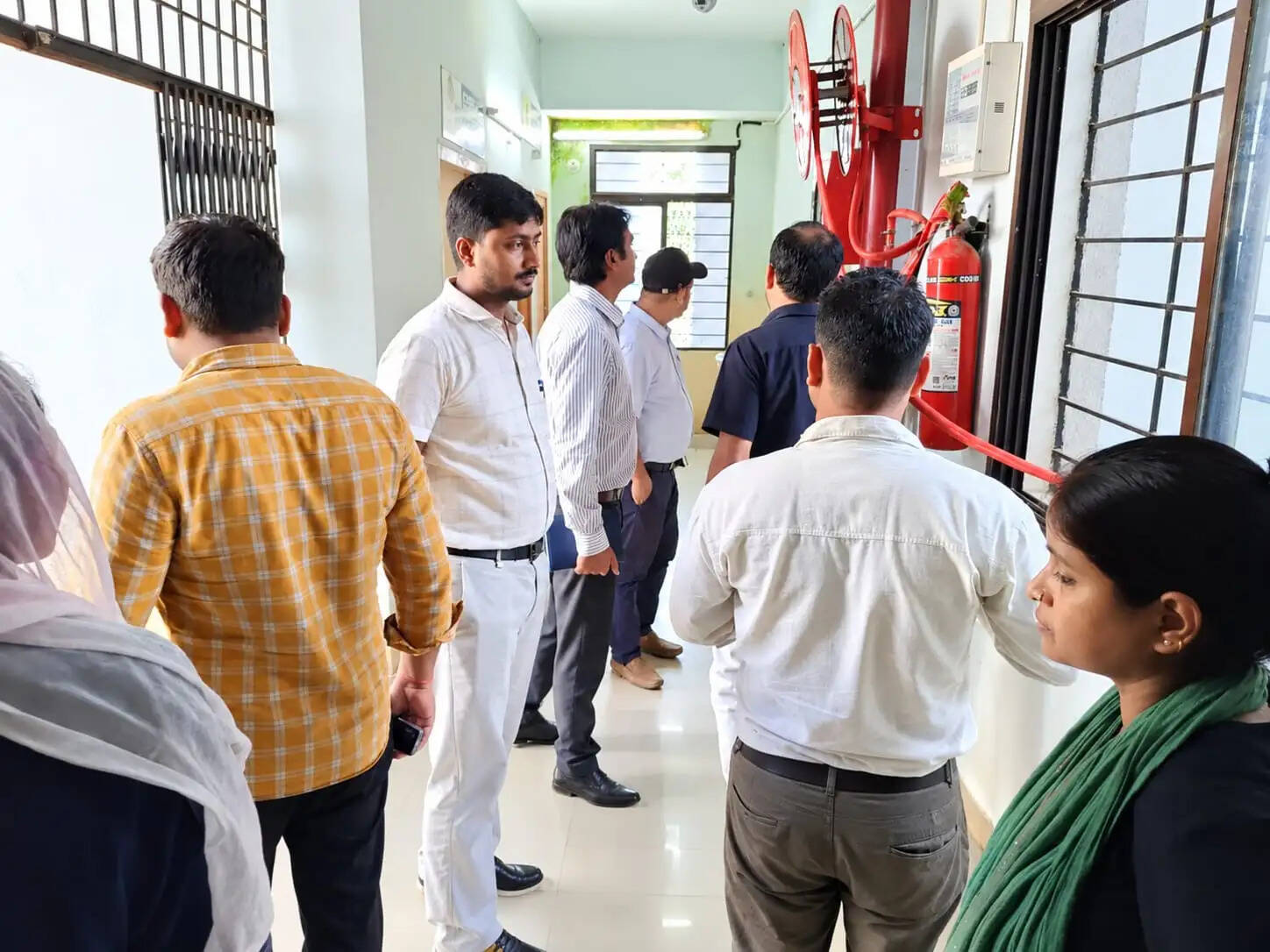 छात्राओं की सुविधाओं और शैक्षणिक व्यवस्था का लिया जायजा