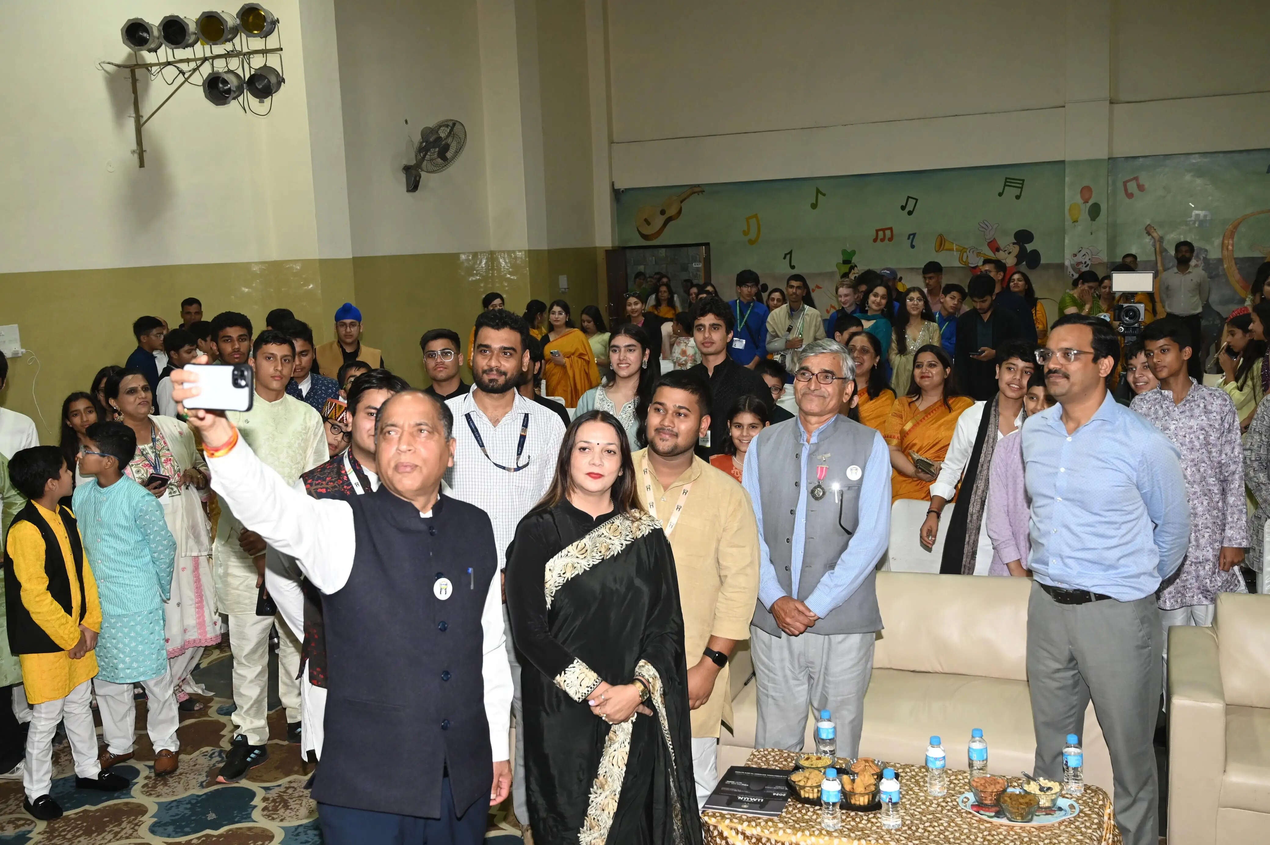 युवा नेतृत्व कल का भविष्य, निरंतर सीखते रहना ही दिलाता है कामयाबी: जयराम ठाकुर
