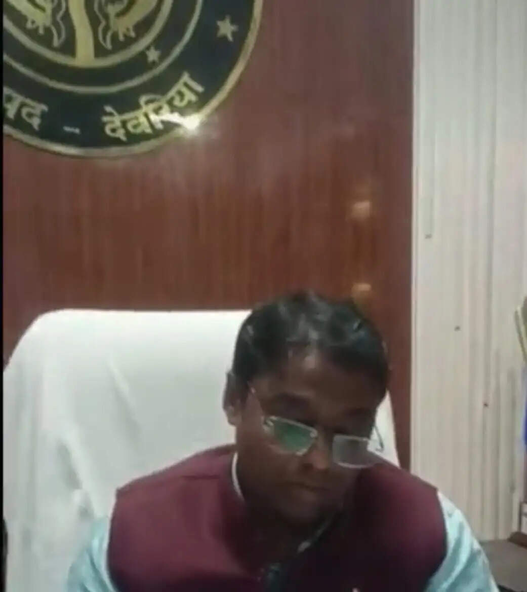 शालिनी श्रीवास्तव के निलंबन पर डायट प्राचार्य अनिल कुमार को मिला बीएसए का अतिरिक्त कार्यभार