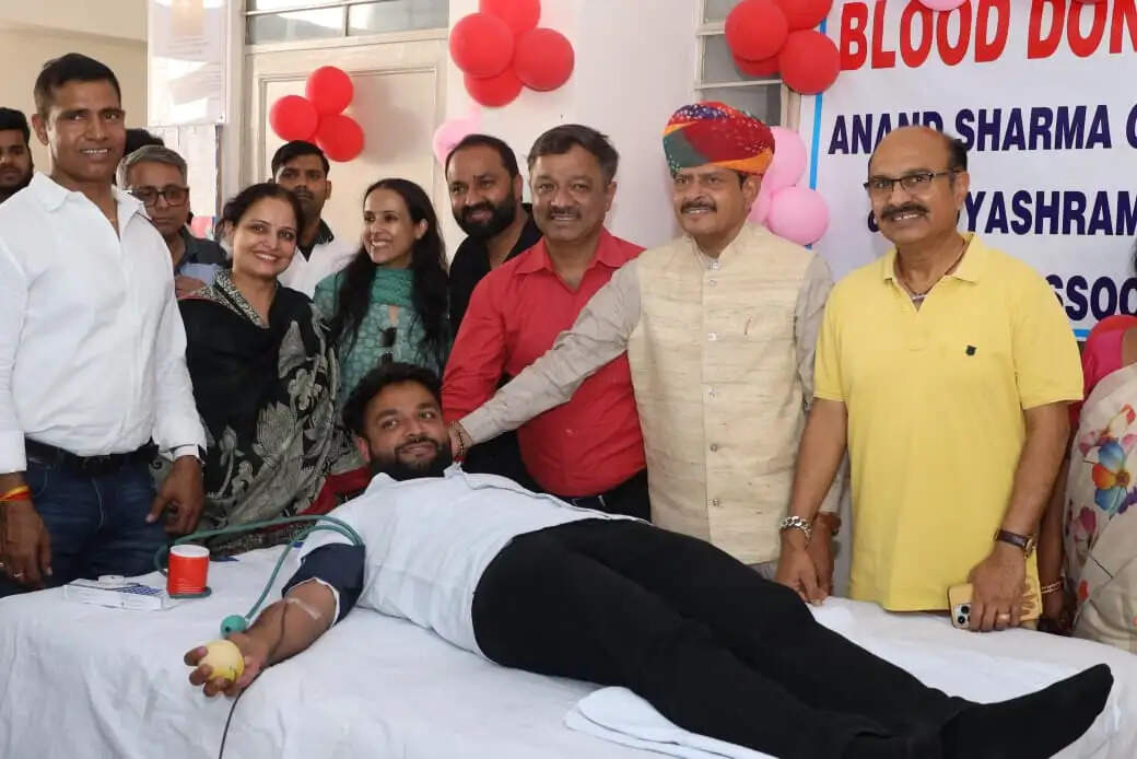 महिला दिवस पर रक्तदान शिविर में 70 से अधिक यूनिट रक्त संग्रहित