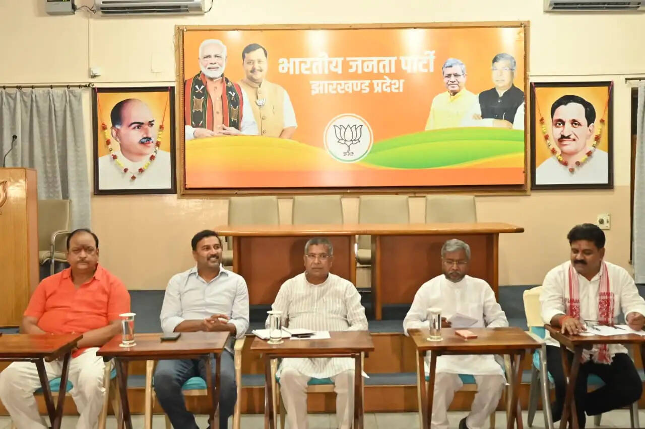 एनडीए पूरी तरह एकजुट, परिमल नाथवानी की जीत निश्चित ही नहीं, पूरी तरह सुनिश्चित है : भाजपा