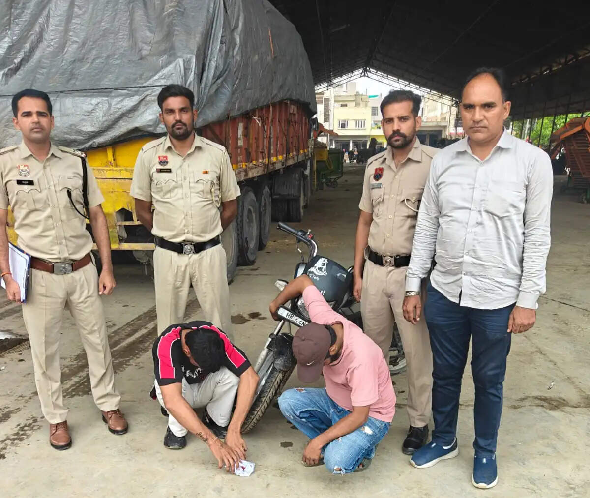 सिरसा: लाखों की हेरोइन समेत तीन तस्कर गिरफ्तार