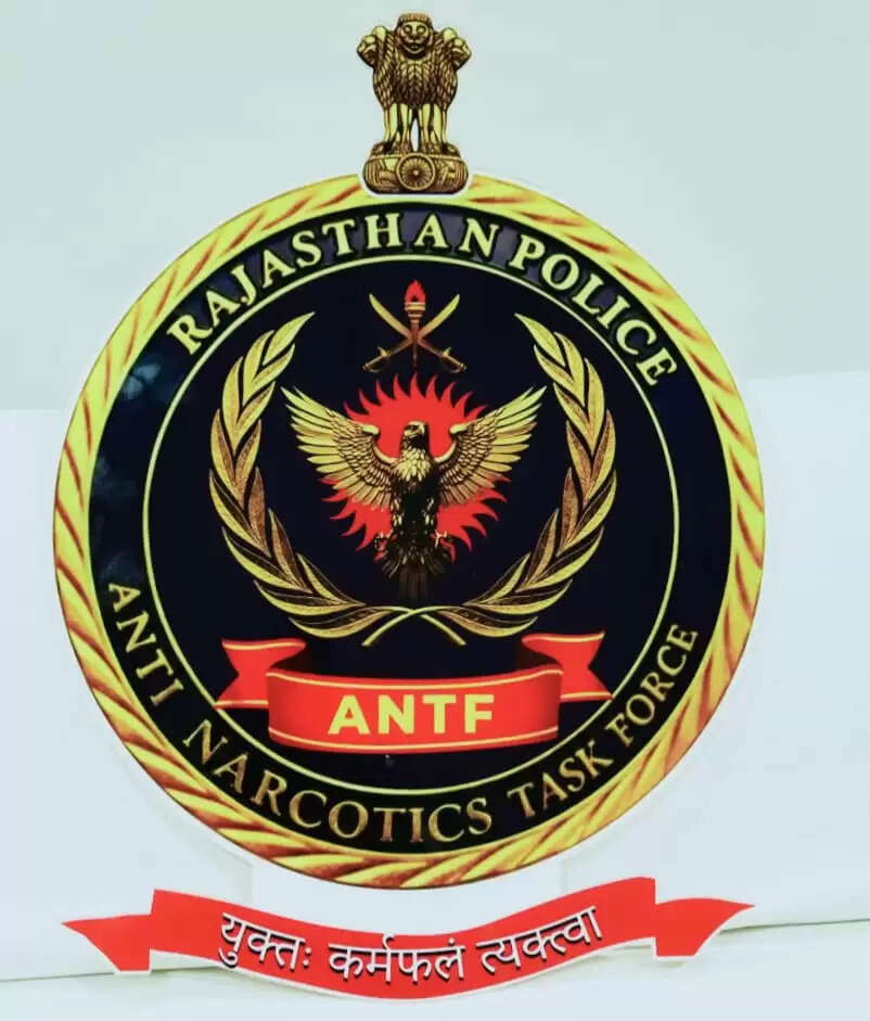 शिक्षण संस्थानों के आसपास नशा तस्करों पर बड़ी कार्रवाई: पैंतीस ठिकानों पर दी दबिश