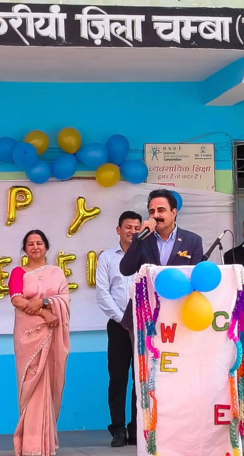 शिक्षा सुधार पर चंबा में मंथन, बोर्ड अध्यक्ष ने परखा व्यवस्था का दम