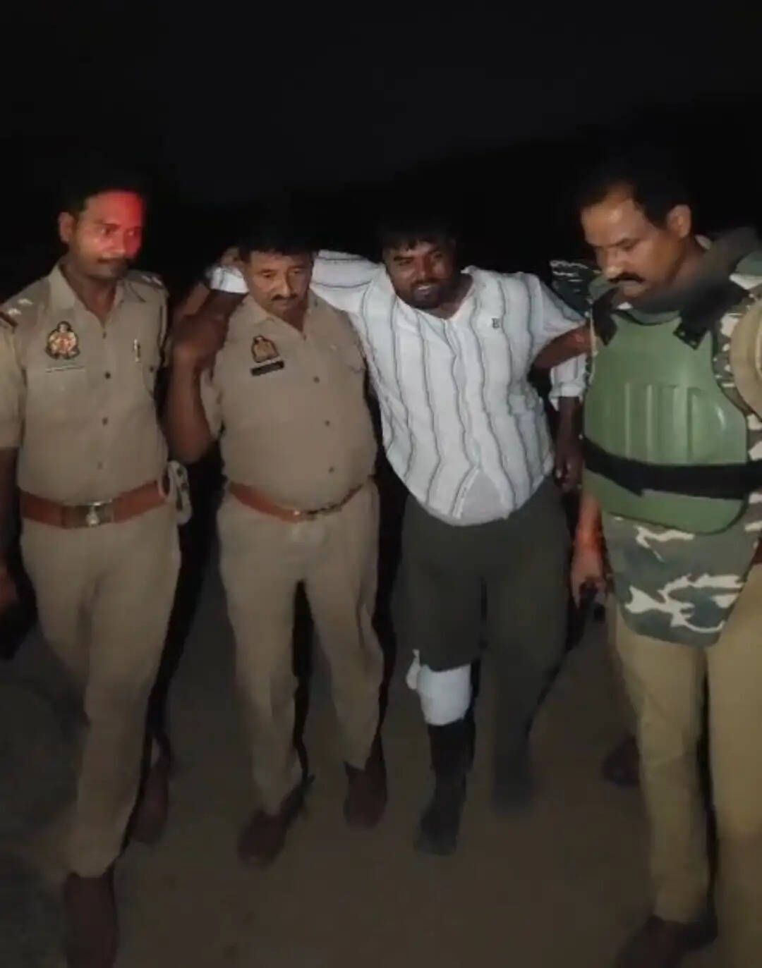 पुलिस मुठभेड़ में हिस्ट्रीशीटर गौतस्कर घायल