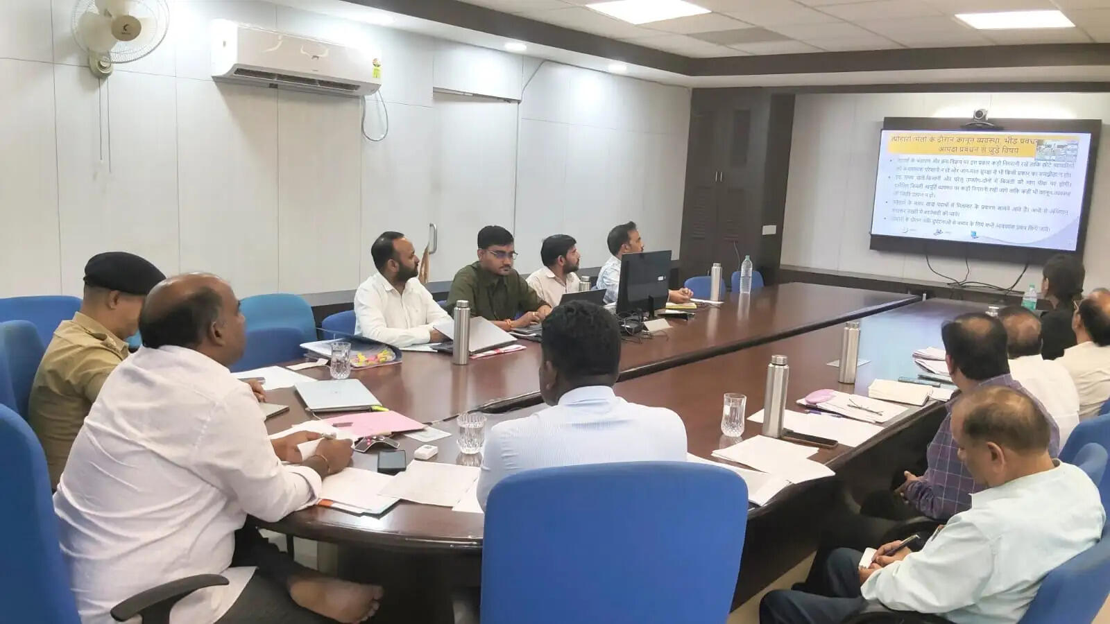 राजगढ़ः कार्बाइड गन और पराली जलाने पर सख्ती, त्योहारों में सुरक्षा व्यवस्था के निर्देश