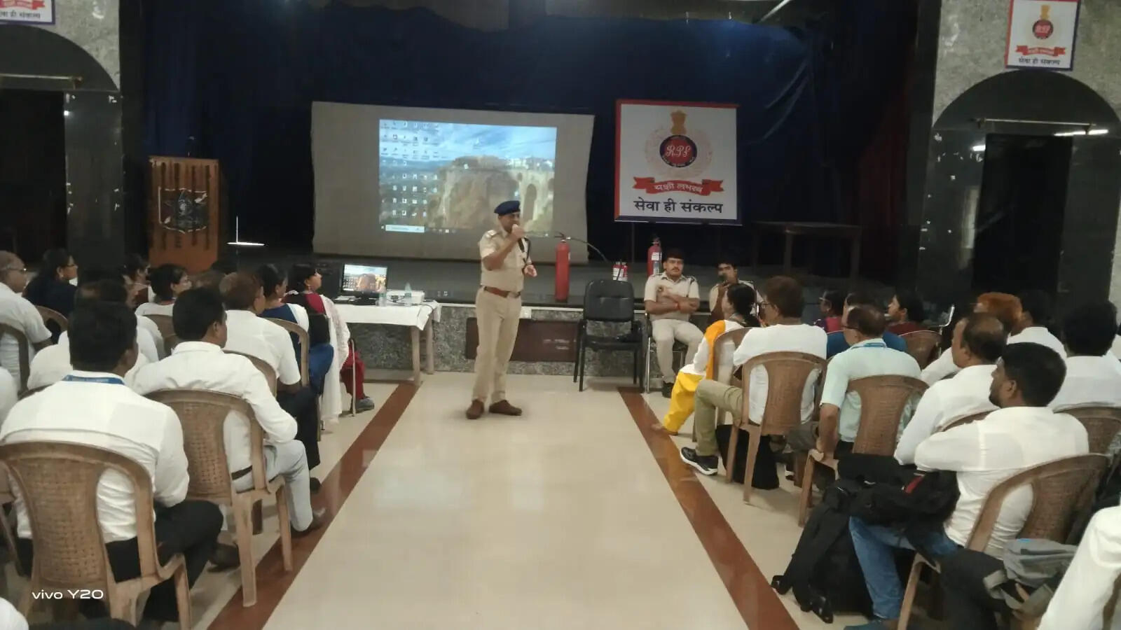 खड़गपुर रेल मंडल के रेल कर्मियों के लिए अग्निशमन प्रशिक्षण शिविर आयोजित