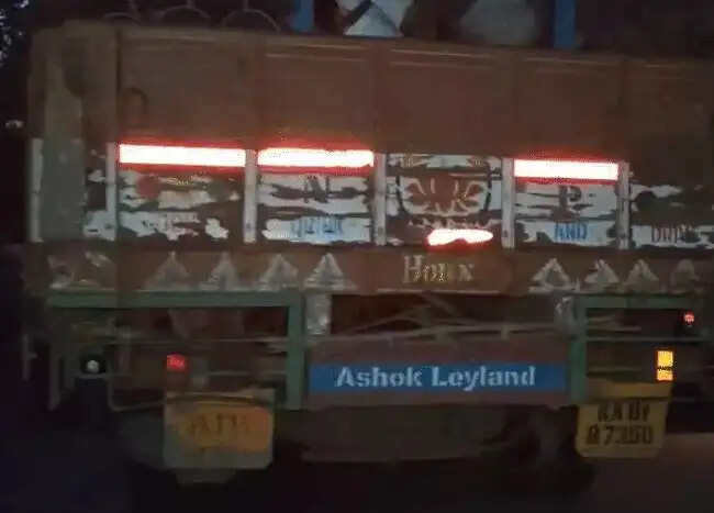 शहडोलः बोरवेल गाड़ी ने तीन लोगों को कुचला, मां-बेटे की मौत, 10 साल की बच्ची की गंभीर घायल