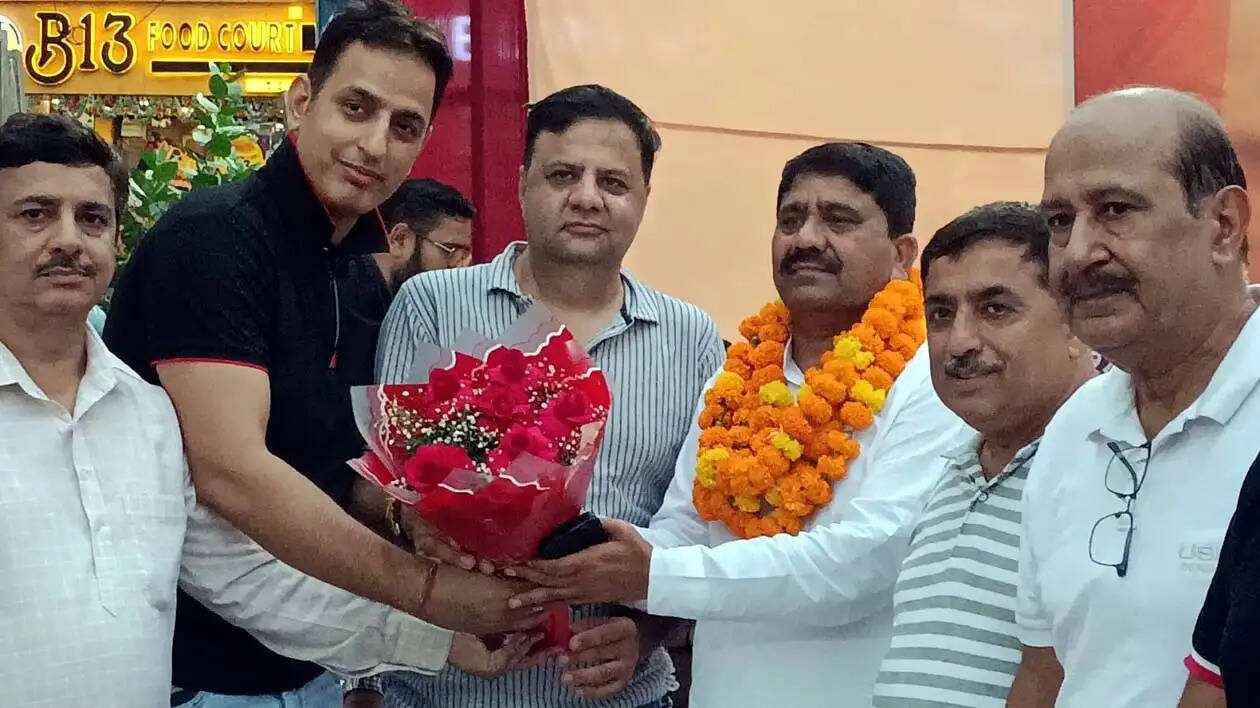 हिसार :समाज व राष्ट्र की प्रगति का मजबूत आधार है व्यापार: रवि सैनी
