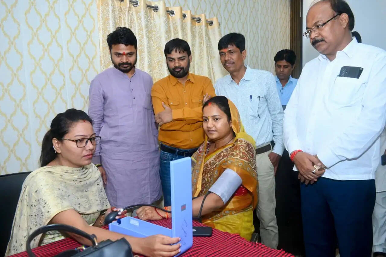 सेवा संकल्प अभियान का आगाज, जिला अस्पताल में रक्तदान शिविर