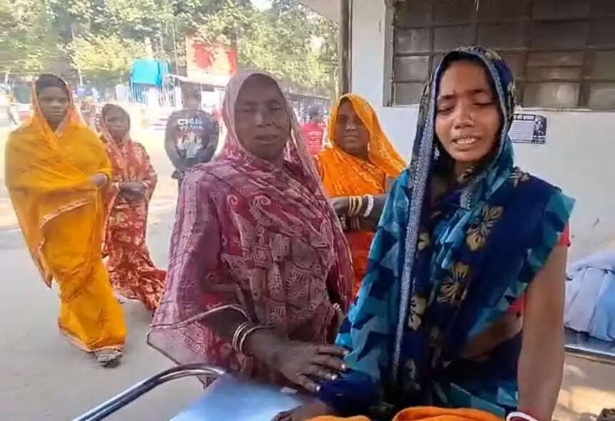 सड़क दुघर्टना में घायल महिला की इलाज के दौरान मौत