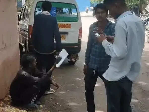 भोपाल में युवक की चाकू मारकर हत्या, आरोपी की तलाश में जुटी पुलिस,&nbsp;परिवारिक विवाद के चलते वारदात का आरोप