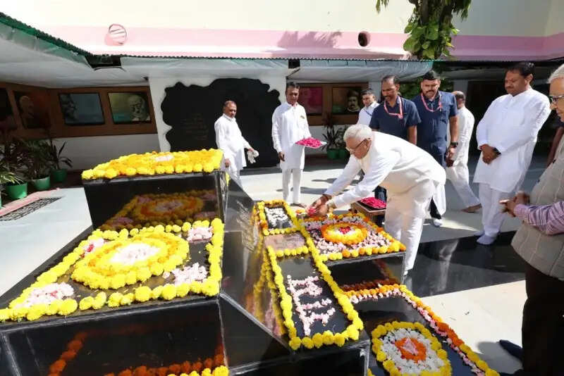 गांधी जयंती, उच्चादर्शों को जीवन में उतारने का प्रेरणा दिवस : राज्यपाल पटेल