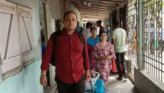 भारत-बांग्लादेश सीमा पर लौटी रौनक, पर्यटन वीजा शुरू होते ही बांग्लादेशी पर्यटकों की उमड़ी भीड़