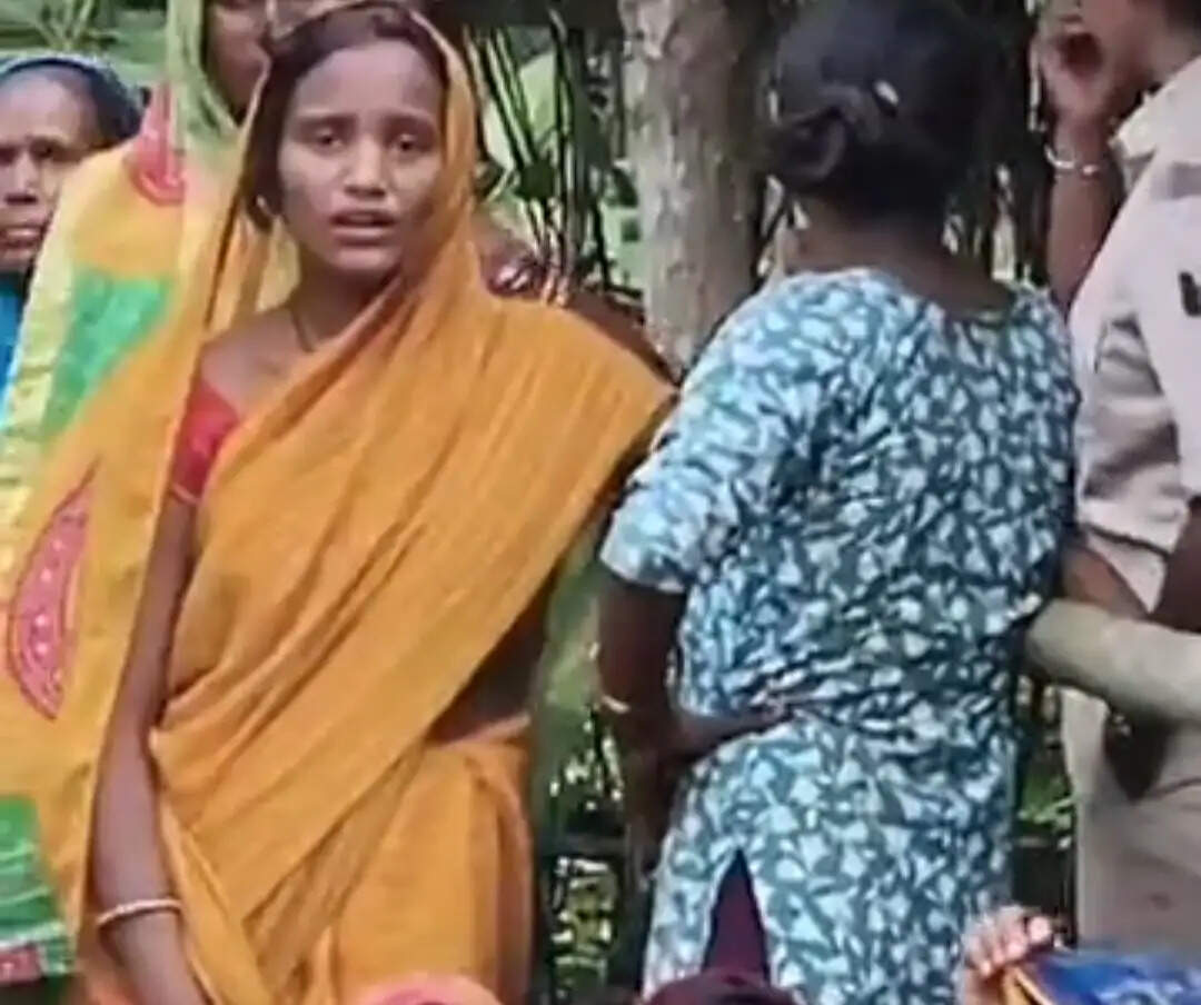 सुनसान घर में फांसी के फंदे से लटका मिला बच्ची का शव