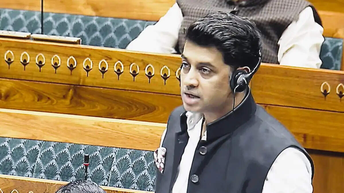 राजनीतिक गलियारों में चर्चा: श्रीकांत शिंदे को मिल सकता है केंद्र में मंत्री पद