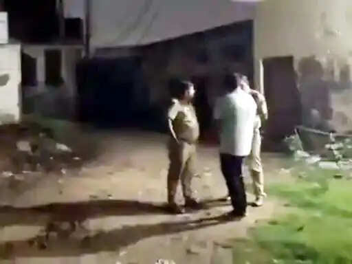 फरीदाबाद : बंद कमरे से मिली व्यक्ति की लाश, हत्या की आशंका