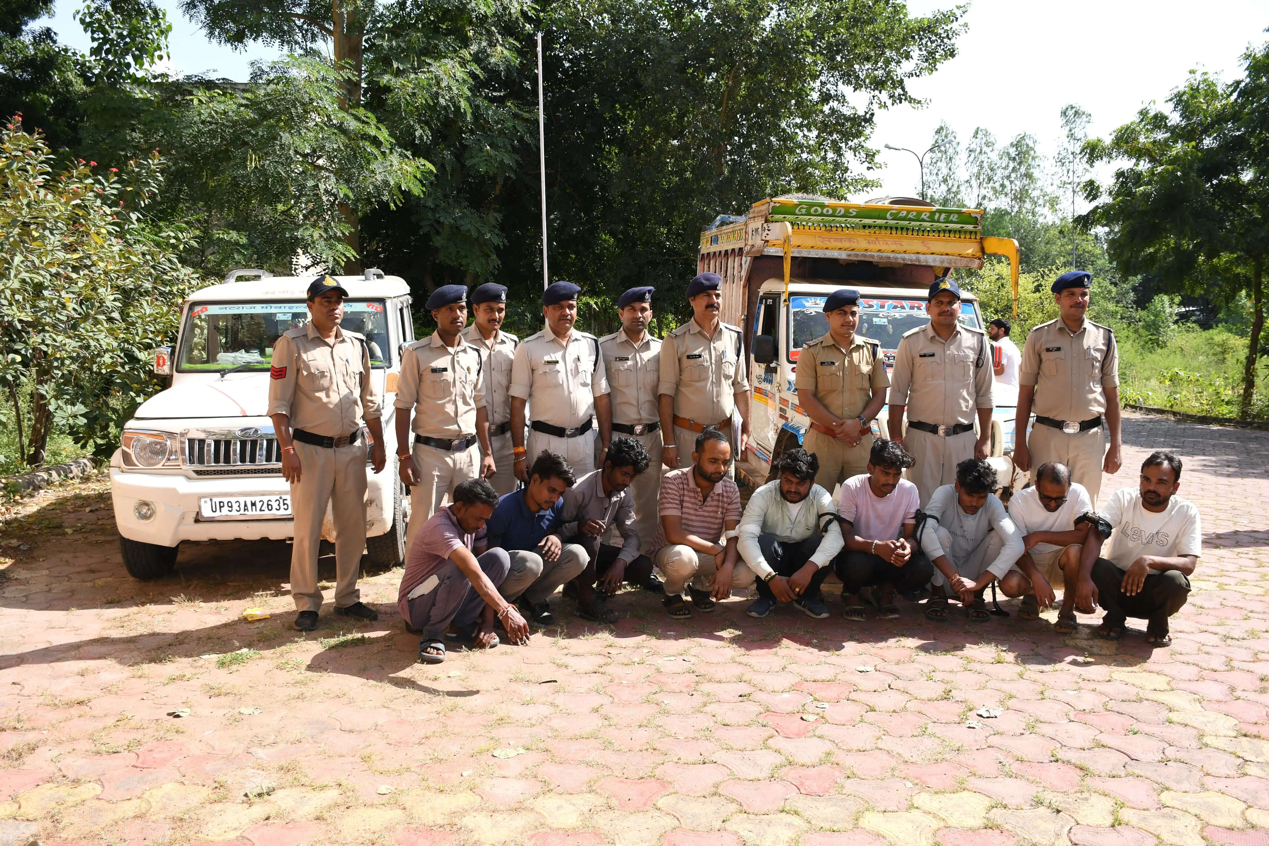 अशोकनगर में विद्युत तार चोरी गिरोह का पर्दाफाश, 9 आरोपी गिरफ्तार, 21.50 लाख का माल बरामद