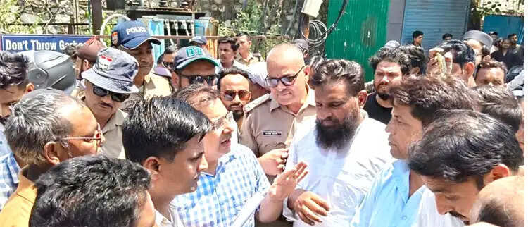 रुड़की में स्मार्ट मीटर का विरोध, विभागीय टीम को लौटना पड़ा बैरंग