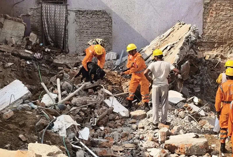 मप्र के अनूपपुर जिले में हुए हादसे में मृतकों के परिजनों को 9-9 लाख रुपये की आर्थिक सहायता