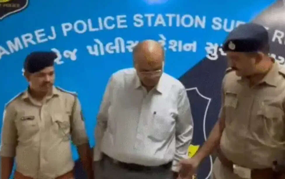 सूरत के चर्चित खोलवड रियल एस्टेट फ्रॉड मामले में अहमदाबाद का बिल्डर उमंग ठक्कर गिरफ्तार