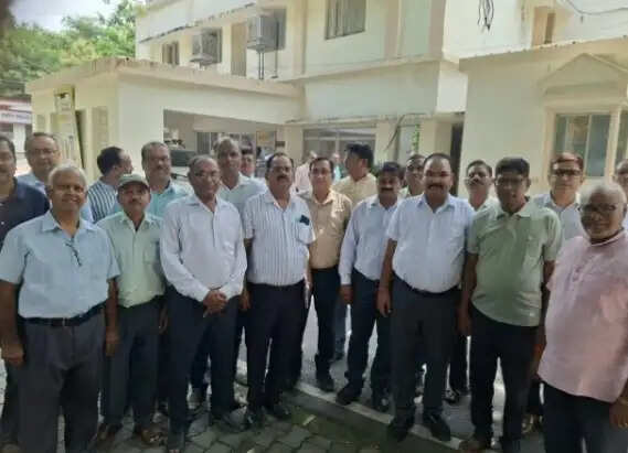 जेडीए की बेतवा बिहार कॉलोनी में न पानी, न सफाई, न सुरक्षा