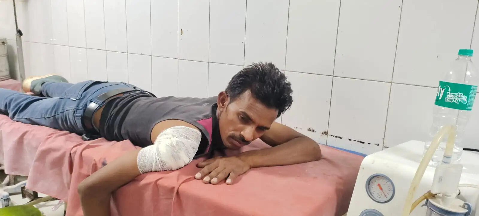 जिला पुलिस के जवान पर फायरिंग, ससुराल के दरवाजे पर मारी गई गोली